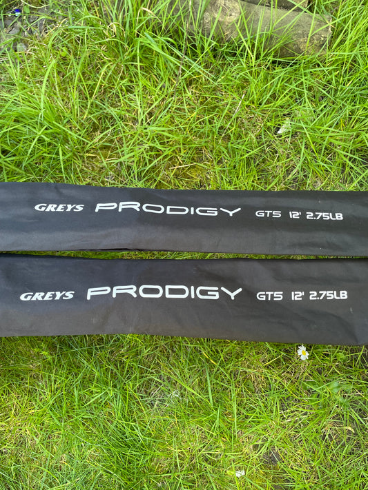2 x Greys Prodigy GT5 12’ 2.75lb T/C Carp Fishing Rods.