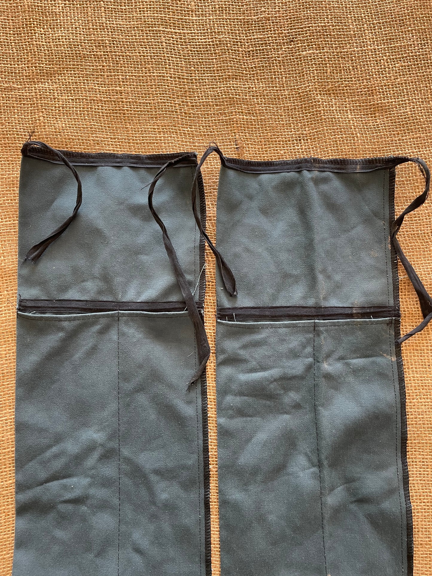 2 x Simpson’s Of Turnford Kevin Maddocks 4 Vintage Old School Carp Fishing Rods. 11’. 1.5lb T/C.