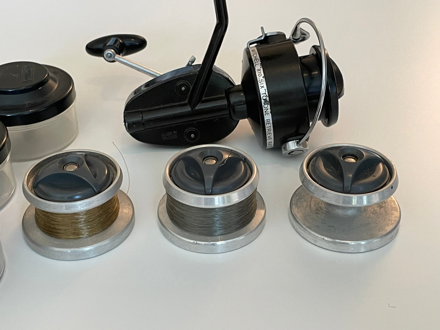 1 x Vintage Mitchell 810 High Speed Carp Fishing Reel + 3 Alloy Spare Spools.