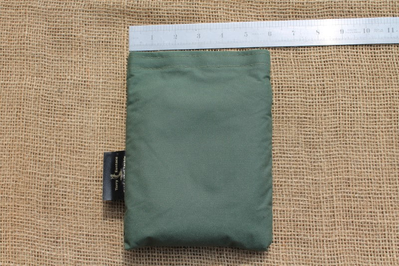 1 x Terry Eustace Old School Carp Fishing Padded Bite Alarm/Tackle Pouch. 1990s.