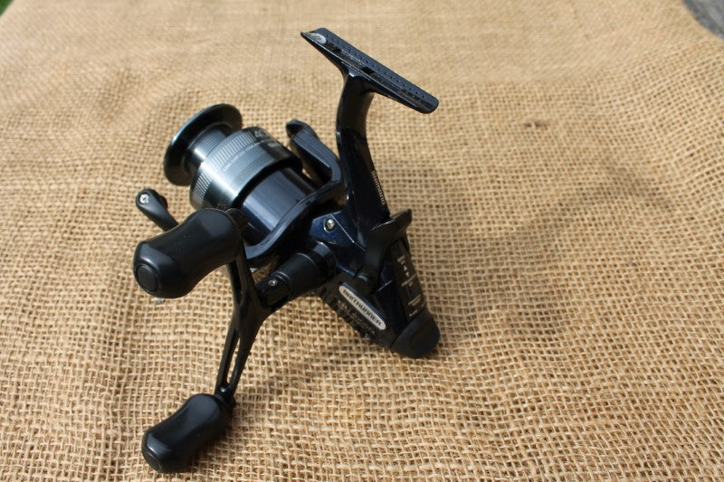 shimano baby baitrunner reel dl 4000 fa 1 x Shimano DL 4000 FA Baitrunner Carp Fishing Reel. – Vintage Carp Fishing Tackle