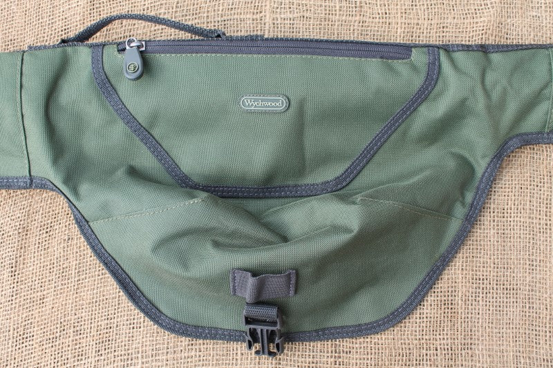 1 x Fox Stalker IG (Inner Guide) Old School Carp Fishing Rod. 9'.2.5lb T/C. With Wychwood Sleeve.