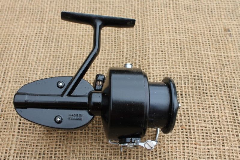 1 x Mitchell Vintage Carp Fishing Reel, With Box And Spare Spool.