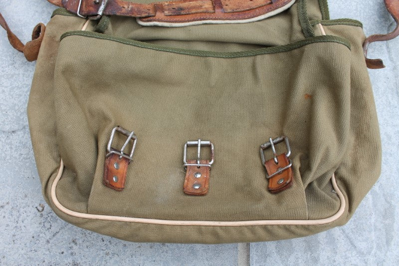 Vintage Relum Canvas And Leather Fishing Shoulder Bag. Circa 1960s. Rare.