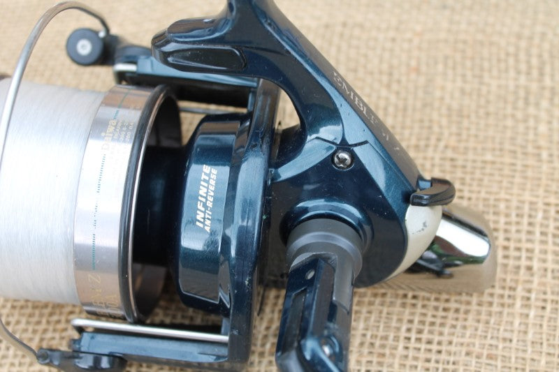 1 x Daiwa Emblem Z 5000A Old School Carp Fishing Reel. With Daiwa Freespool Cap.