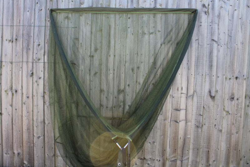 Gardner 50" Dual Reach Specimen Carp Landing Net. Near MINT.