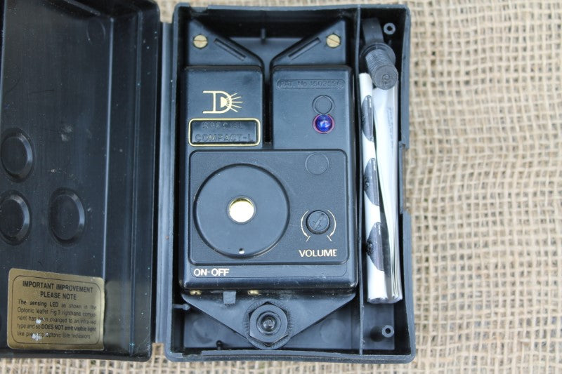 1 x Optonic Special Compact L Old School Bite Alarm. Blue LED.
