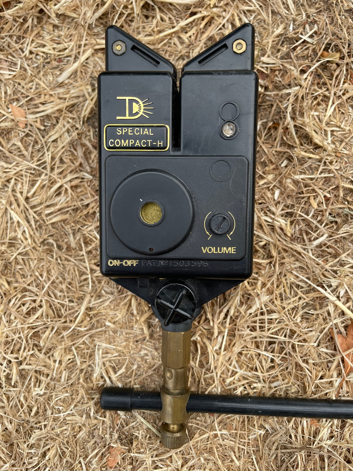 2 x Vintage Optonic Special Compact Carp Fishing Bite Alarms + Buzz Bars. 1980s.