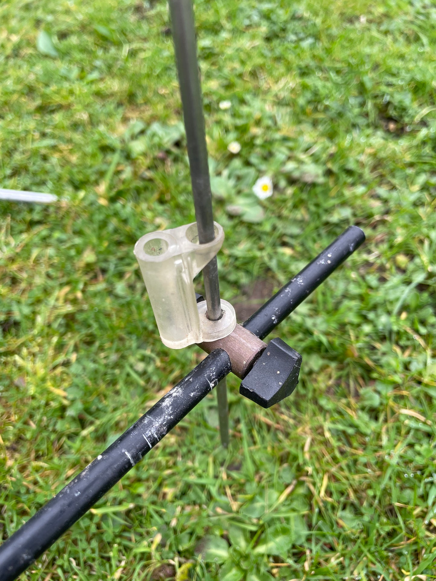 Original Old School Gardner Carp Fishing Rod Pod With Monkey Climber Aerial System.