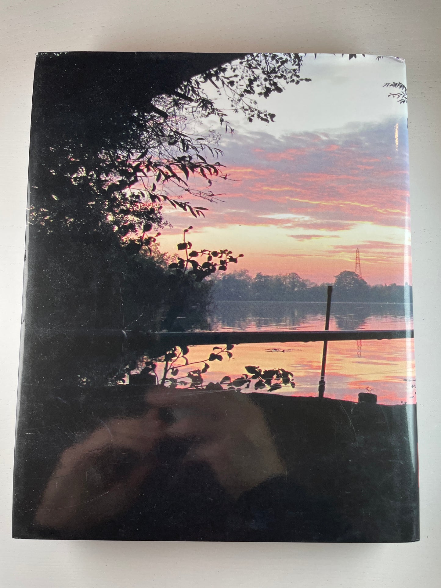 Carp County Kent And The Evolution Of Carp Fishing. 2015. The Tackle Box. Carp Book.