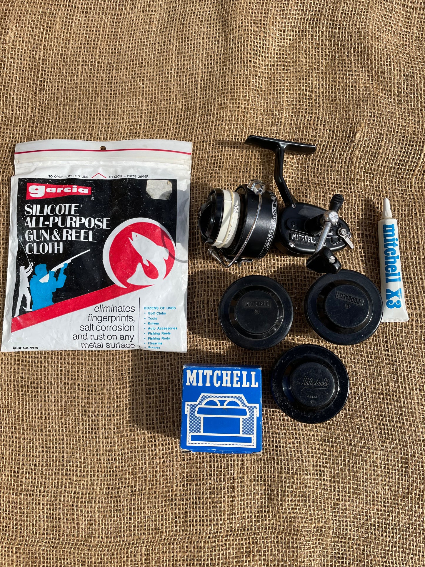 Vintage Mitchell 300A Fishing Reel + 4 Spare Spools, Extras. Excellent.