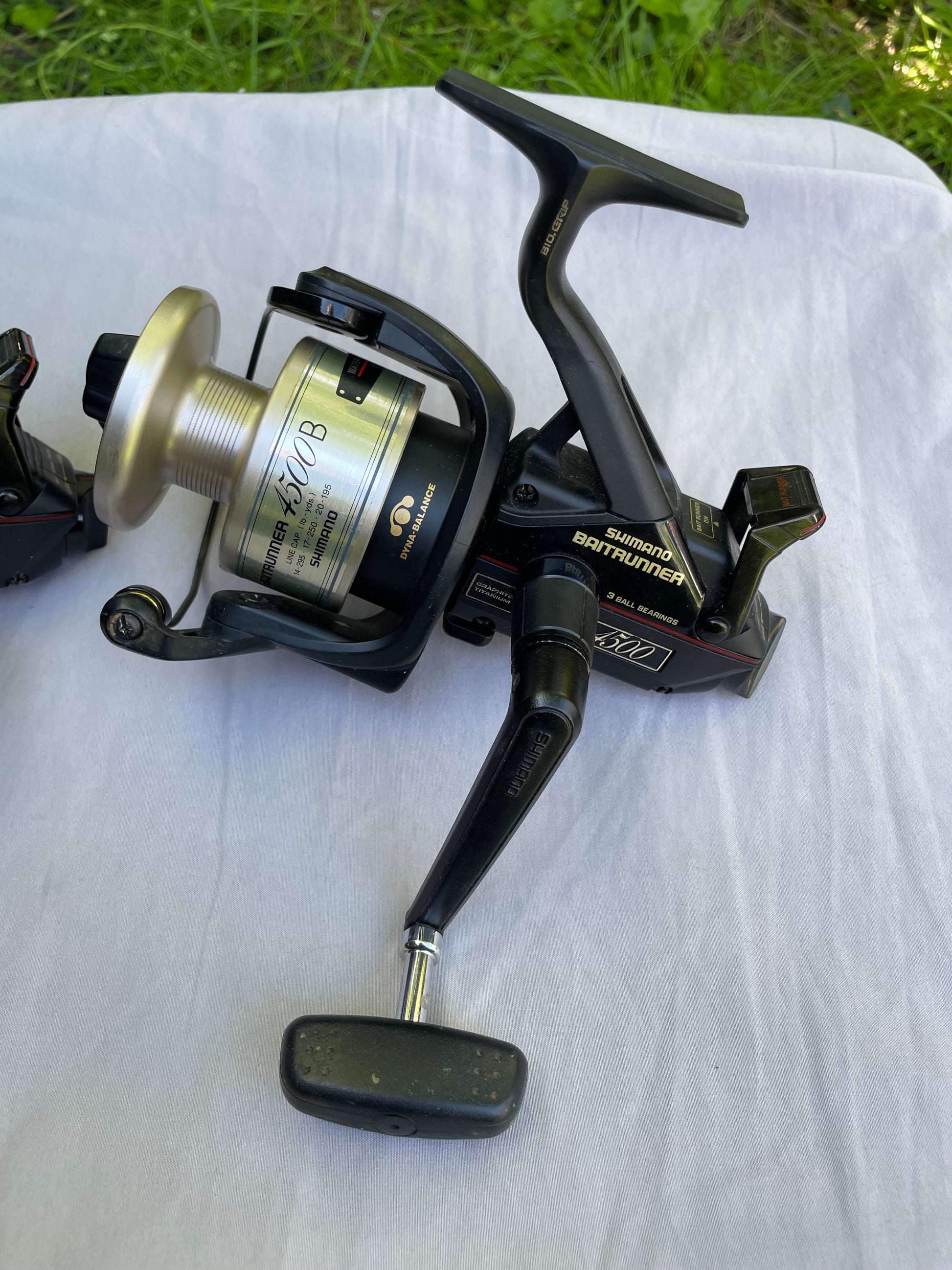 carp fishing shimano baitrunner reels 3 x 6000RE Reels. Vintage Carp Fishing Tackle with a cold 2 x Shimano 4500 Old
