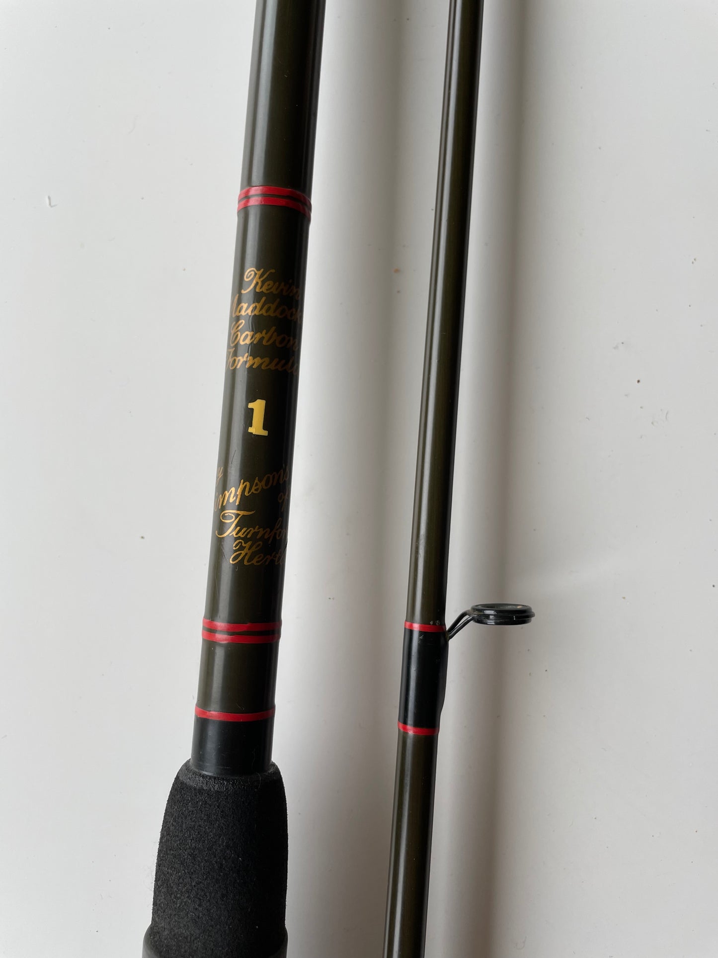 1 x Simpson’s Of Turnford Kevin Maddocks Carbon Formula 1 Old School Carp Fishing Rod. 11’ Excellent.