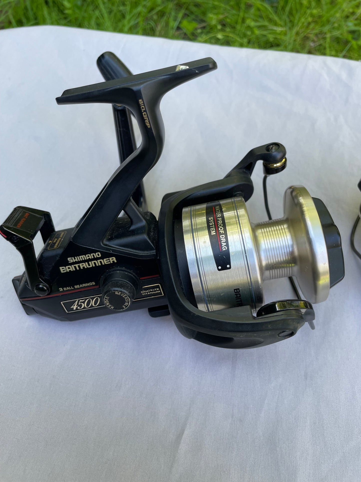 2 x Shimano 4500 Old School Baitrunner Carp Fishing Reels. Stunning Condition.