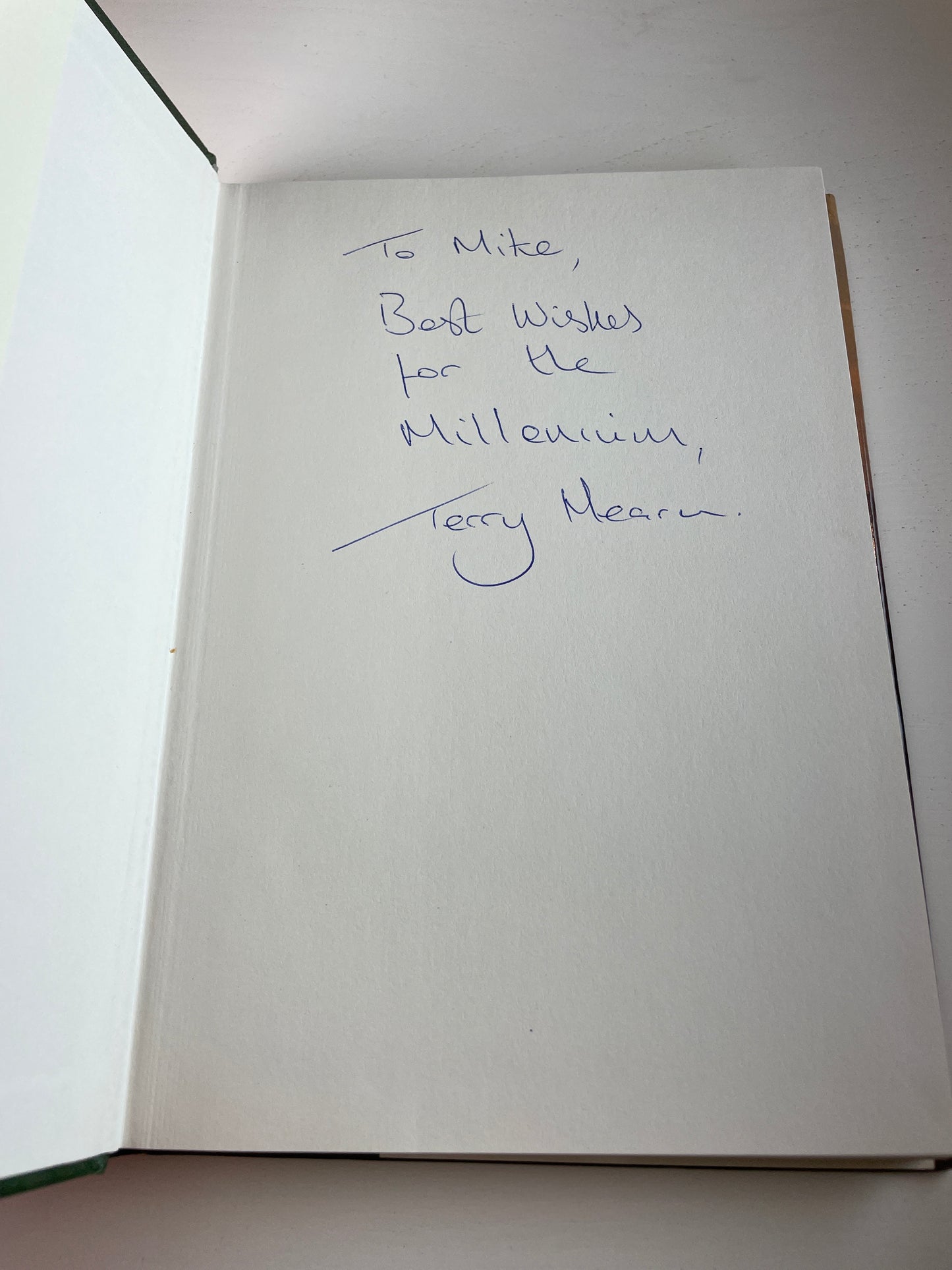 In Pursuit Of The Largest by Terry Hearn. Signed.