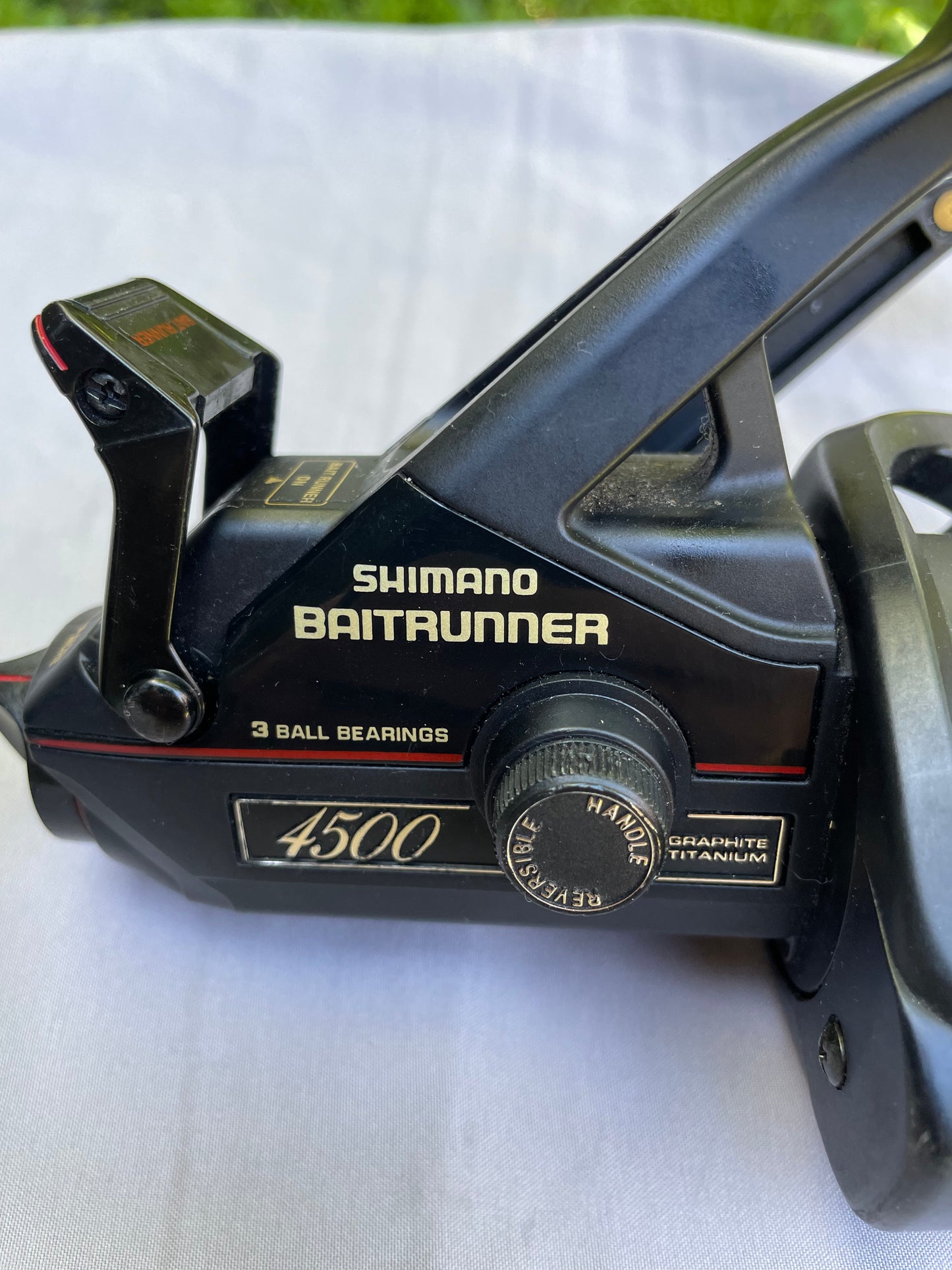 2 x Shimano 4500 Old School Baitrunner Carp Fishing Reels. Stunning Condition.