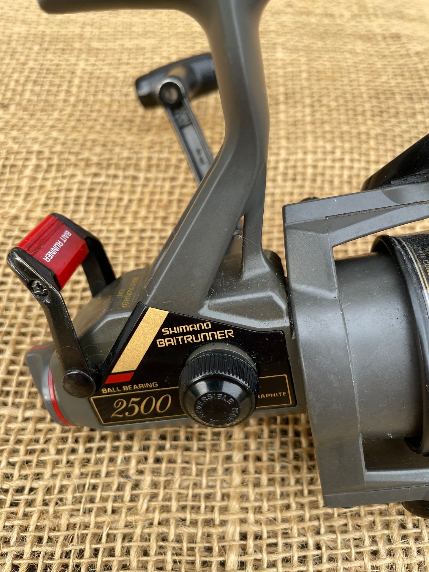 2 x Vintage Old School Shimano 2500 Baitrunner Carp Fishing Reels.