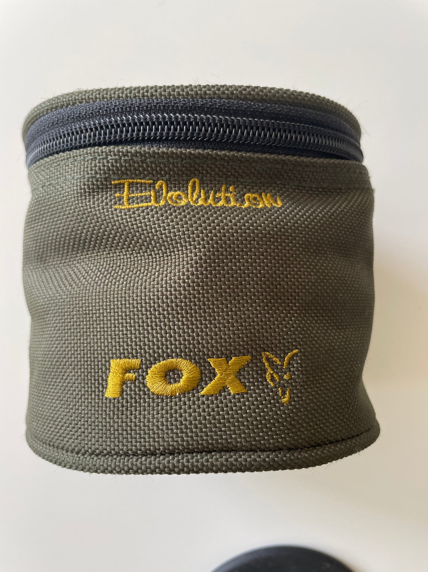 4 x Fox XL Bedchair Chair Mud Feet + Evolution Case.