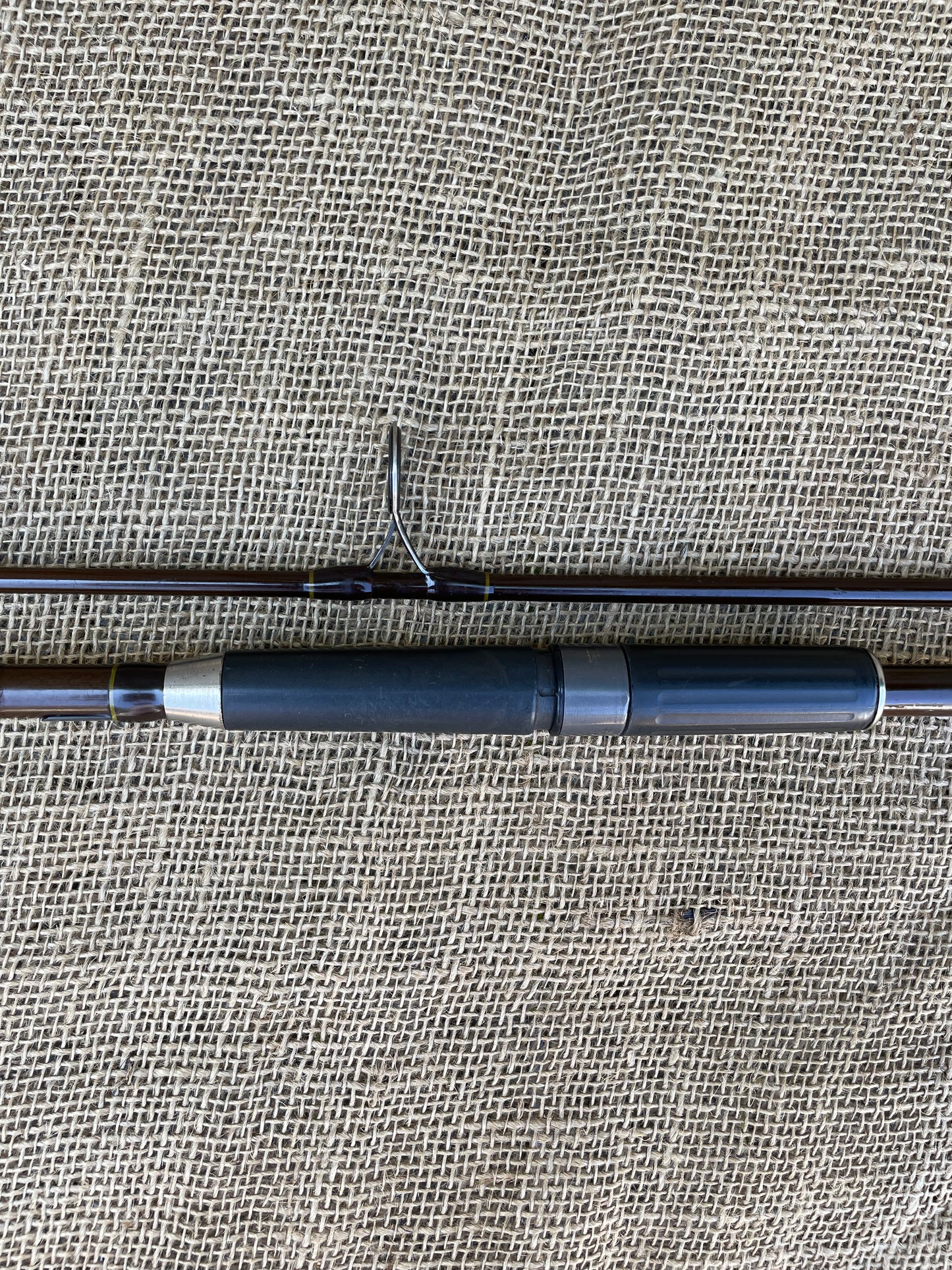 1 x Beekay Kevin Maddocks Old School Carp Fishing Rod. 12’. 1990s.