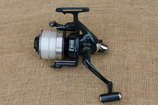 1 x Daiwa Emblem Z 5000A Old School Carp Fishing Reel. With Daiwa Freespool Cap.