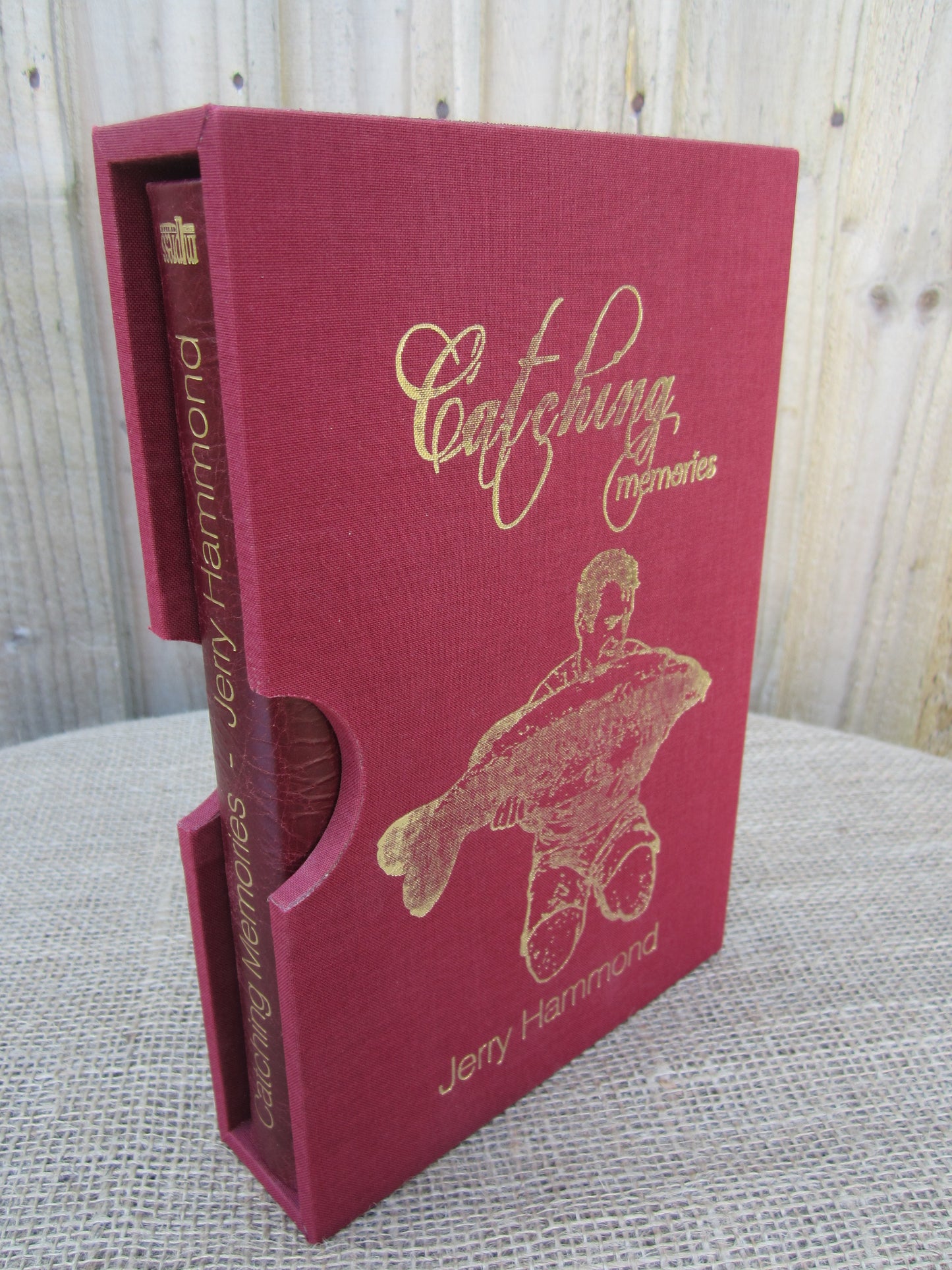 Catching Memories, By Jerry Hammond. Limited Edition Leather-Bound Copy. MINT.