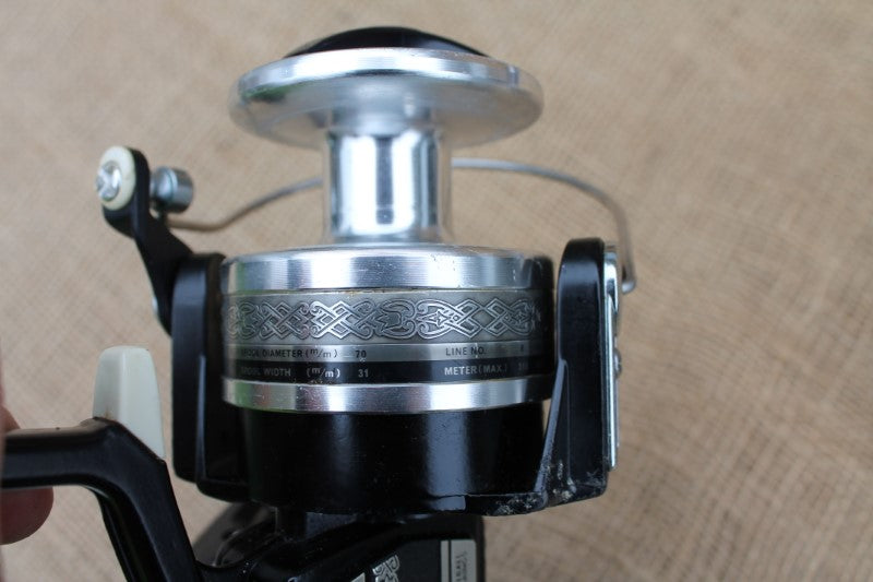 2 x Vintage Old School Daiwa Millionmax GS-8000 Big Pit Fishing Reels. 1980s.