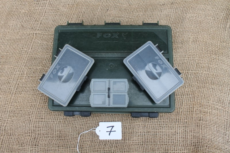 Fox Old School Carp Fishing Tackle Box. Green, With 3 Inner Boxes. MEDIUM.