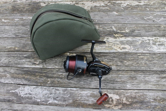 1 x Mitchell 300 PRO Carp Fishing Reel. Classic Old School 1990s.