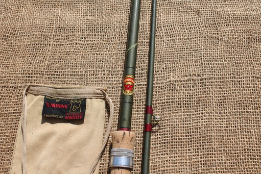 1 x Hardy Gordons Avonquest Vintage Glass Fishing Rod. 1970s.