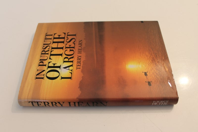 In Pursuit Of The Largest. Terry Hearn. Plus DVD.