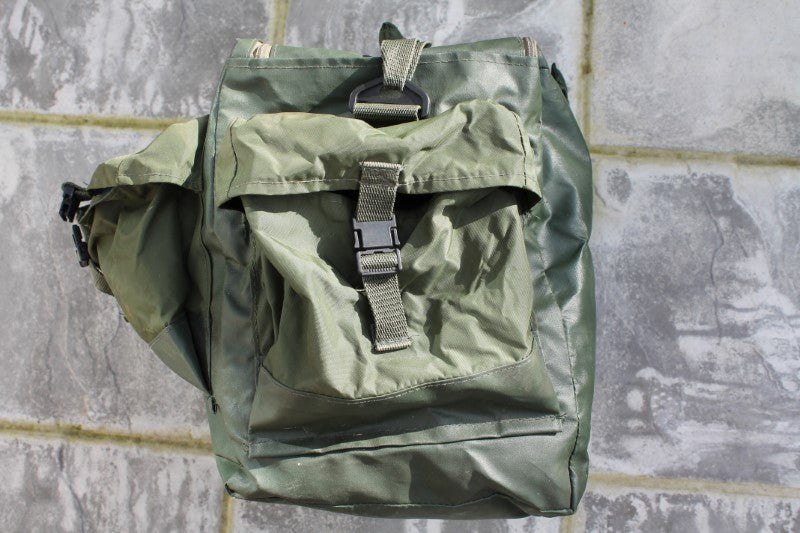 Kevin Nash Classic Old School Carp Fishing Large Carryall. Circa 1980-90s.