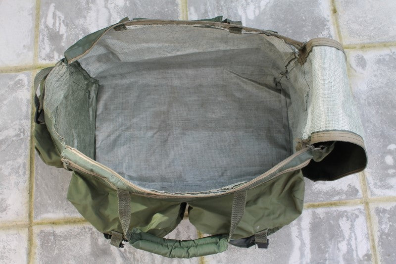 Kevin Nash Classic Old School Carp Fishing Large Carryall. Circa 1980-90s.