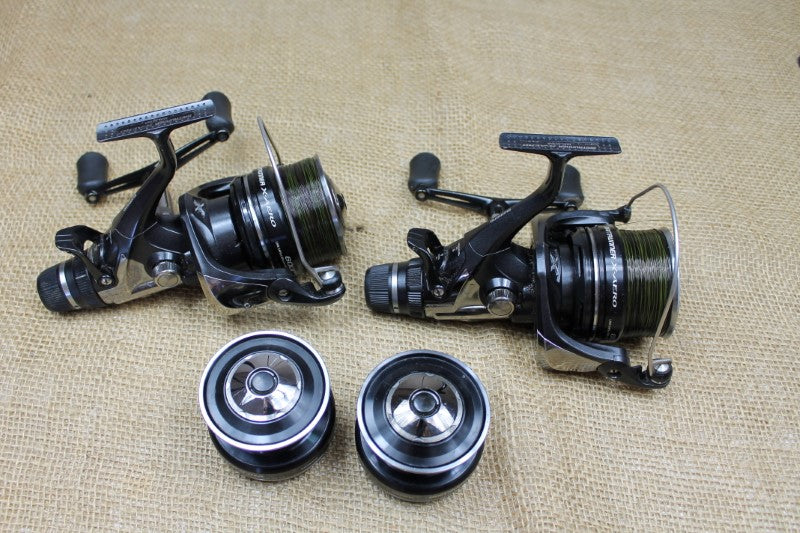 2 x Shimano Aero X 6000 RA Baitrunner Carp Fishing Reels + 2 Spare Spools.