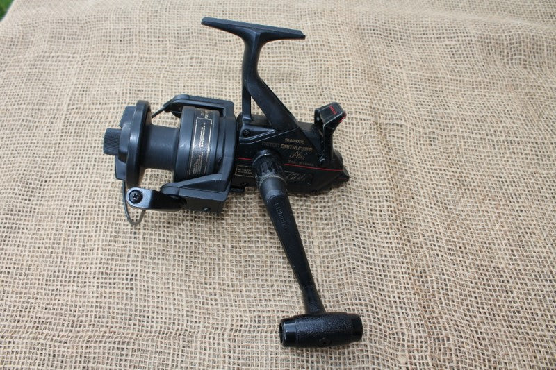 1 x Shimano Triton Baitrunner Plus 4500. Old School Carp Fishing Reel. 1980s.